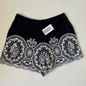 INTERMIX Autumn Embroidered Silk Blend High rise Shorts Black White NWT~M